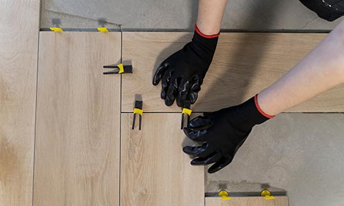 Pose de parquet au sol et lino